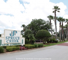 Spruce Creek Fly In Community in Florida im Gelände. Views of Spruce Creek Airpark.