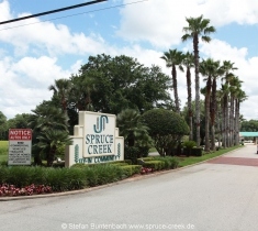 Spruce Creek Fly In Community in Florida im Gelände. Views of Spruce Creek Airpark.