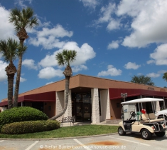Spruce Creek Fly In Community in Florida im Gelände. Views of Spruce Creek Airpark.