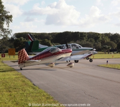 Spruce Creek Fly In Community in Florida im Gelände. Views of Spruce Creek Airpark.