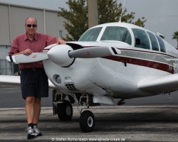 Stefan Buntenbach mit Mooney M20F N6377Q