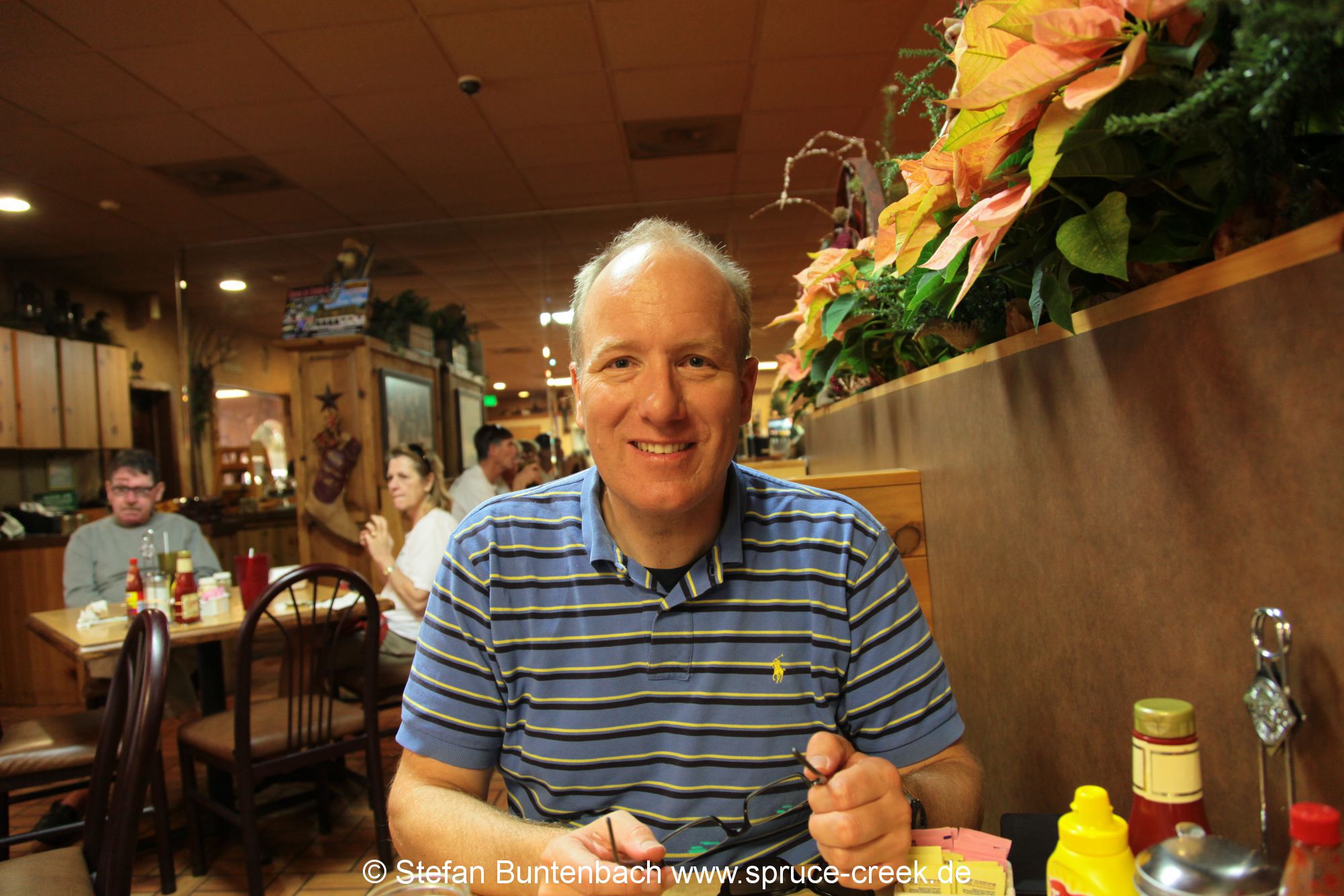 Spruce Creek Pilot Stefan Buntenbach im Restaurant Mason Jar in Umatilla, Florida. ---  IMG_8005